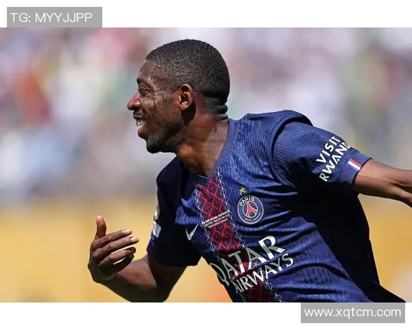 足球明星32号衣的传奇故事与背后不为人知的奋斗历程